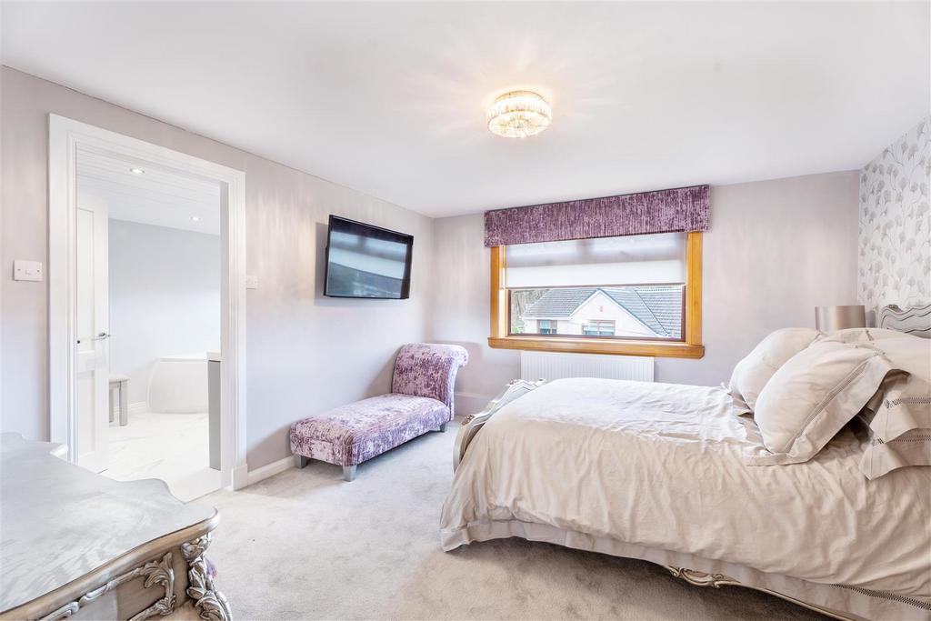 Main bedroom2