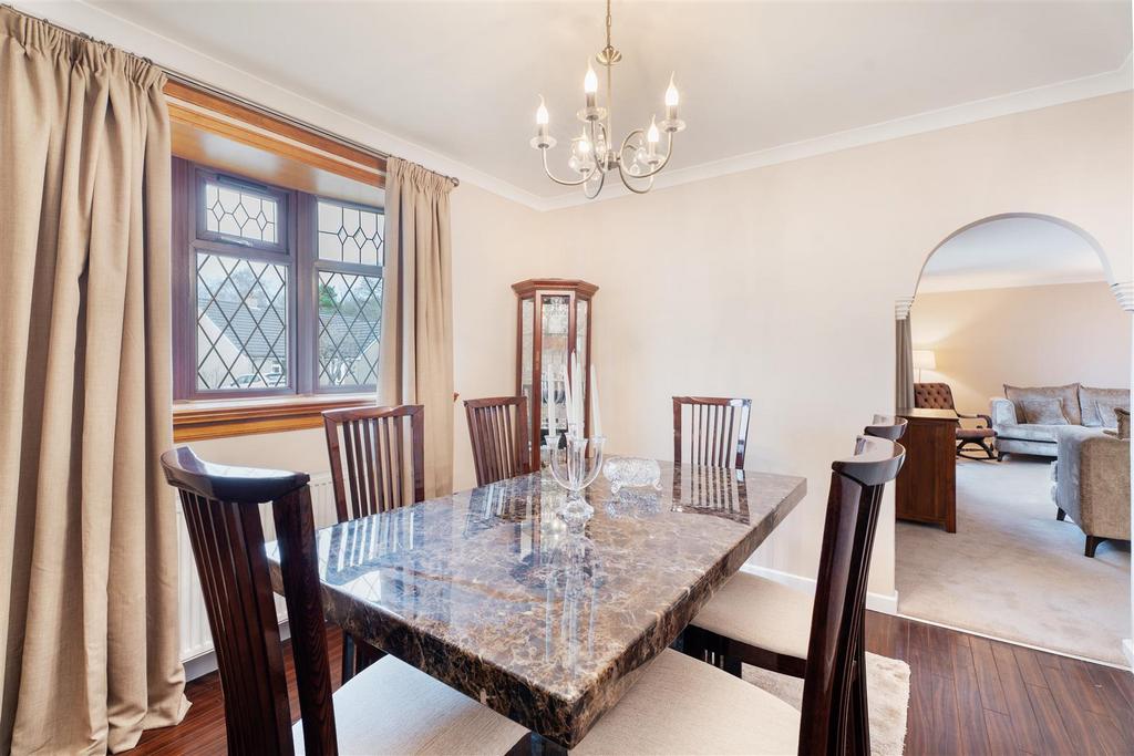 Dining2