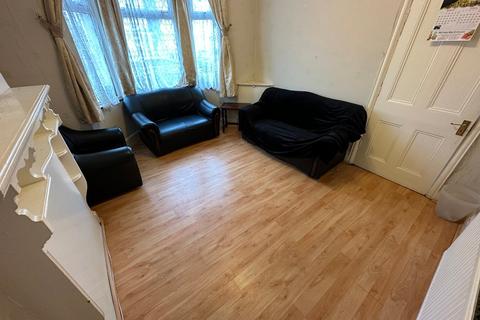 undefined, Oswald Road, Southall, UB1