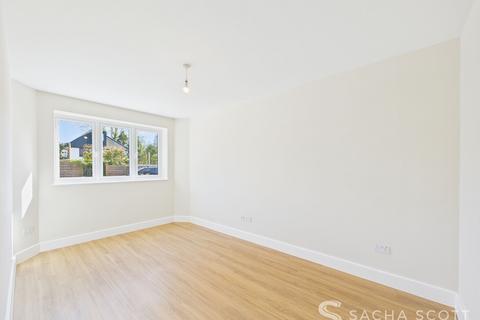 4 bedroom detached house for sale, Nork Way, Banstead, SM7