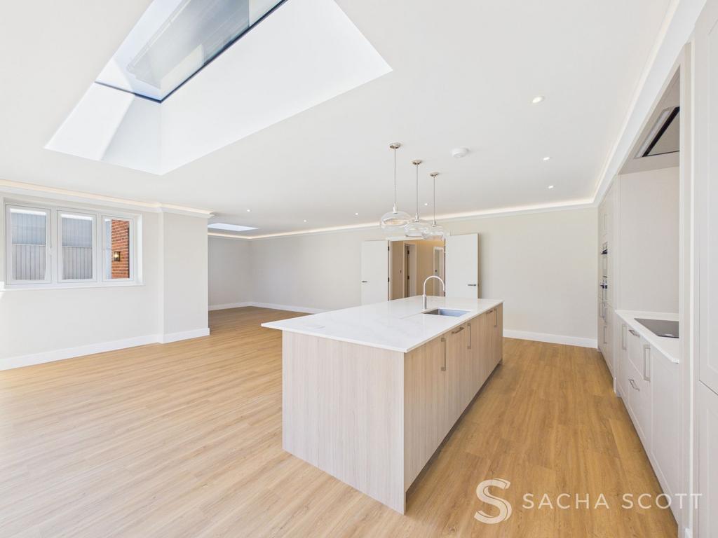 Kitchen / Breakfast / Area