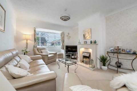 2 bedroom detached bungalow for sale, Village Way, Farndon, Newark