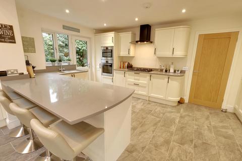 undefined, BELL HILL, PETERSFIELD
