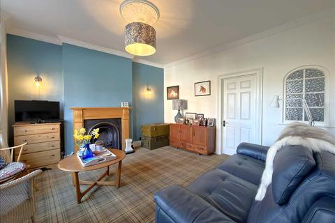 2 bedroom house for sale, West Avenue, Filey
