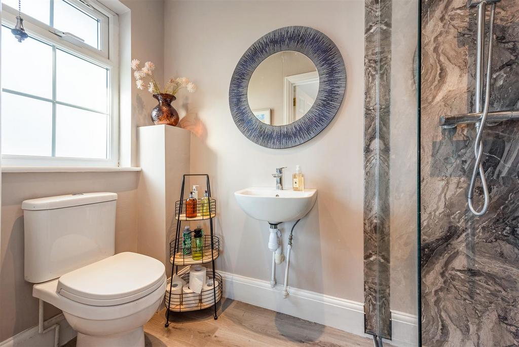 En Suite Shower Room