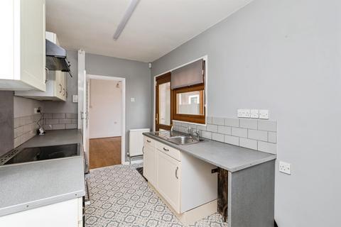 3 bedroom house to rent, Selby Street, LOWESTOFT