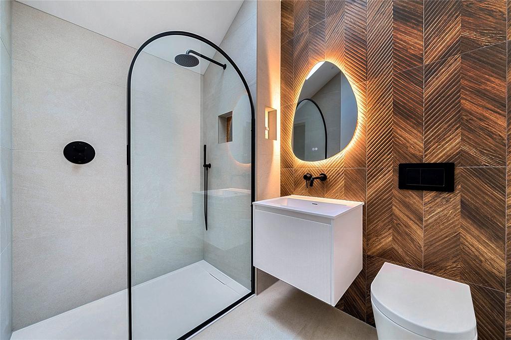 Ensuite