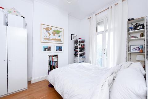 2 bedroom flat to rent, St. Cuthberts Road, Kilburn, London, NW2