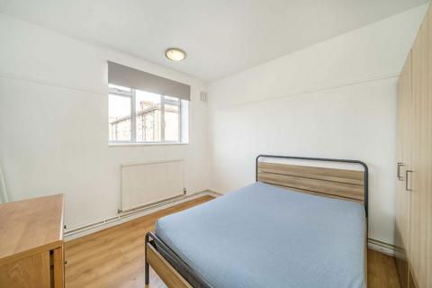 4 bedroom flat to rent, Jebb Avenue, London SW2