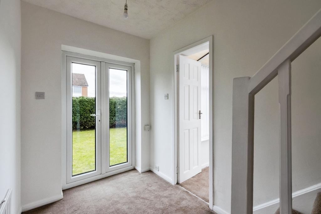 House in Leeds, Monkswood, West Yorkshire - More