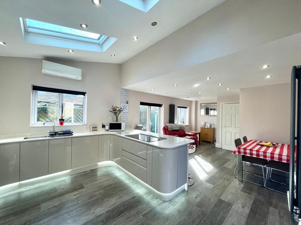 Living kitchen