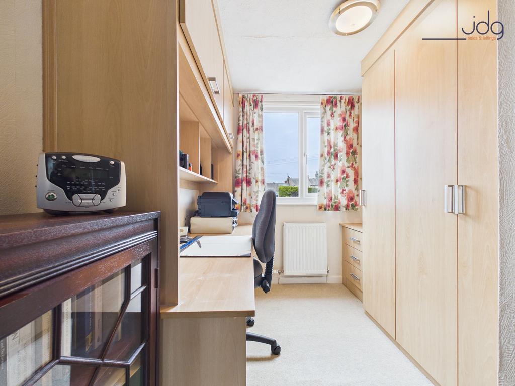 Single Bedroom 2