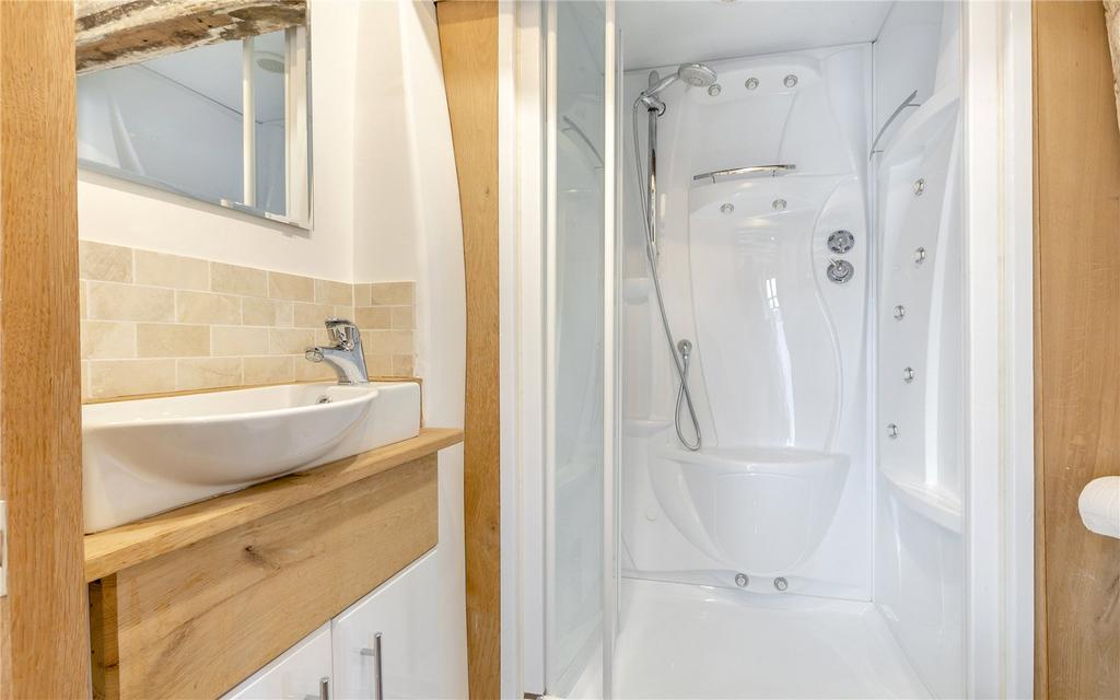 Bedroom Two En Suite