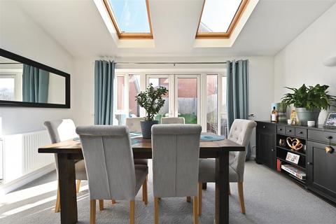 4 bedroom house for sale, Well Wish Drive, Bexhill-On-Sea