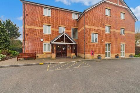 2 bedroom flat for sale, Conrad Court, Butts Road, Stanford-Le-Hope, SS17 0JR