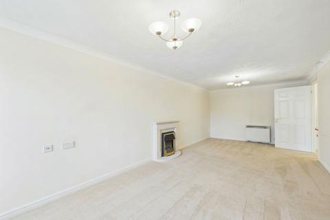 2 bedroom flat for sale, Conrad Court, Butts Road, Stanford-Le-Hope, SS17 0JR