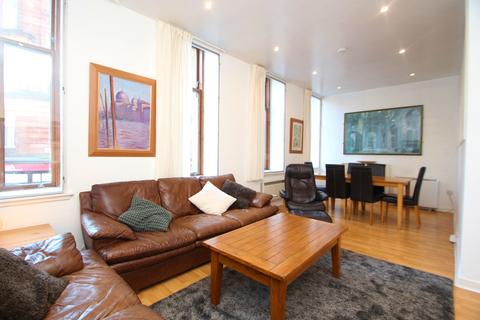 2 bedroom flat to rent, High Street, Glasgow, G1