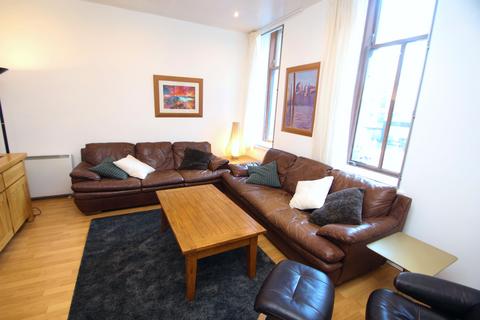 2 bedroom flat to rent, High Street, Glasgow, G1