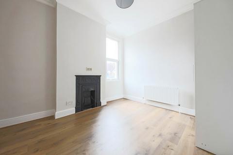 undefined, Northfield Avenue, Northfields, W13
