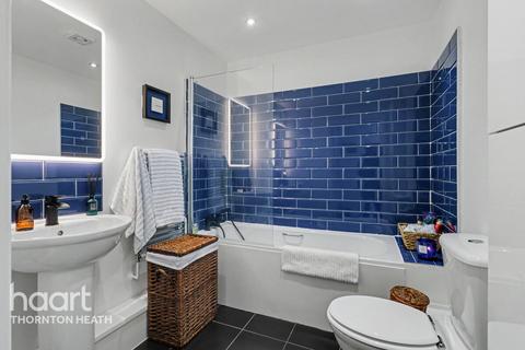 2 bedroom apartment for sale, Chalfont Road, London