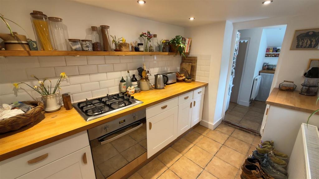 Kitchen to Utility.jpg