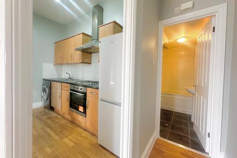 Studio to rent, Venner Road, London, SE26