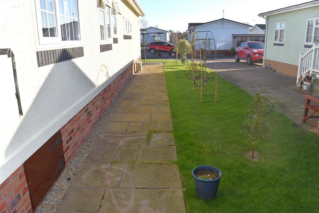 Patio garden