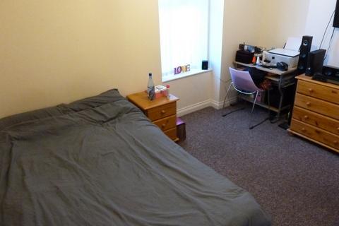 undefined, 64 Lipson Road