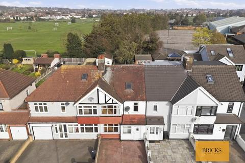 4 bedroom house to rent, Forest Road, Barkingside IG6