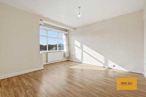 4 bedroom house to rent, Forest Road, Barkingside IG6