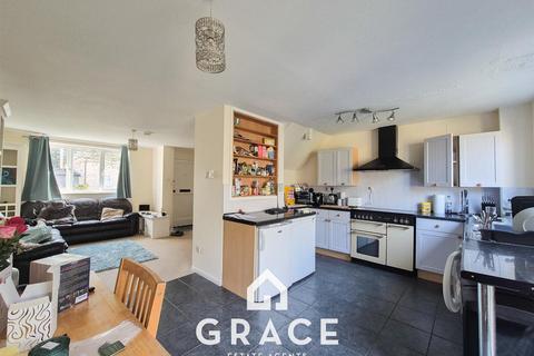 3 bedroom terraced house to rent, Coopers Road, Martlesham Heath, Ipswich