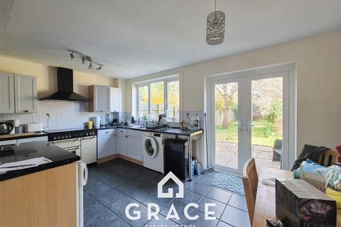 3 bedroom terraced house to rent, Coopers Road, Martlesham Heath, Ipswich
