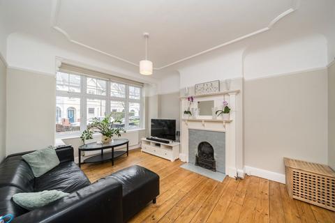 4 bedroom house for sale, Sandringham Avenue, London SW20