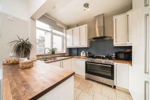 4 bedroom house for sale, Sandringham Avenue, London SW20