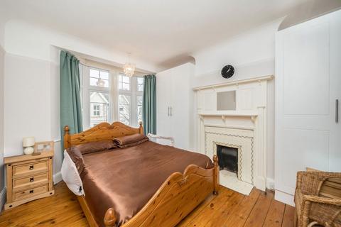 4 bedroom house for sale, Sandringham Avenue, London SW20