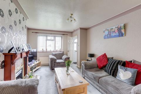 3 bedroom semi-detached house for sale, Polperro Way, Nottingham NG15