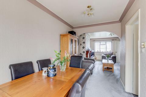 3 bedroom semi-detached house for sale, Polperro Way, Nottingham NG15