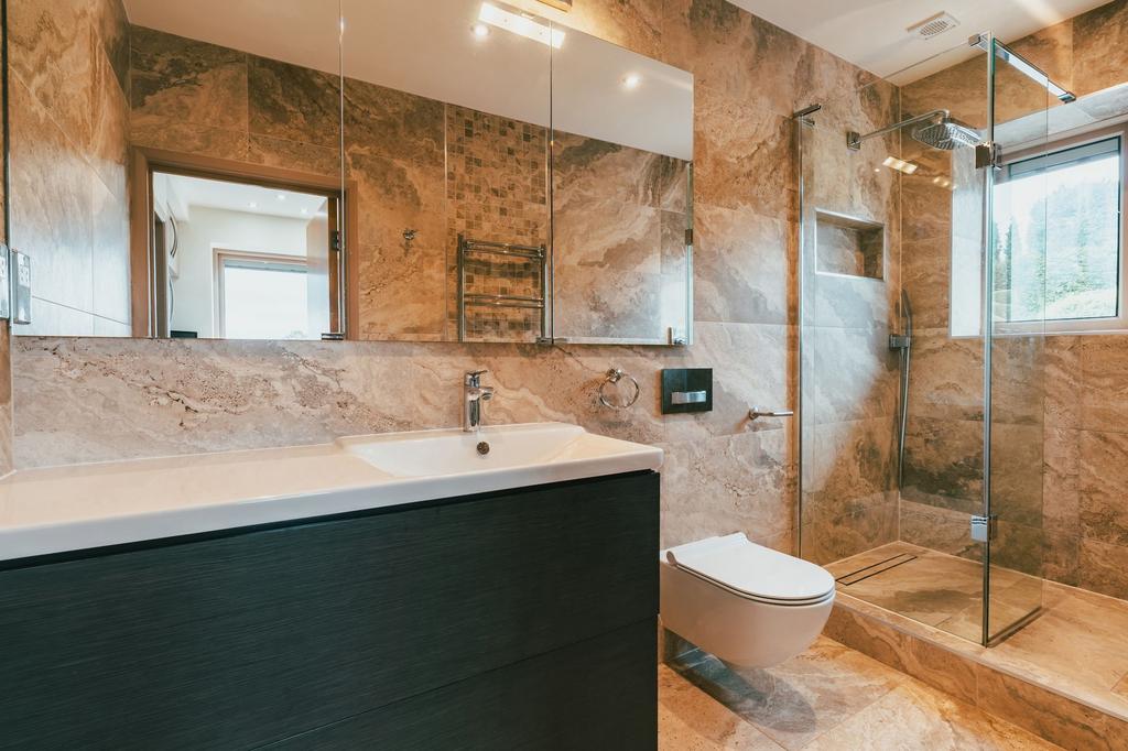 Principal En-Suite Shower Room