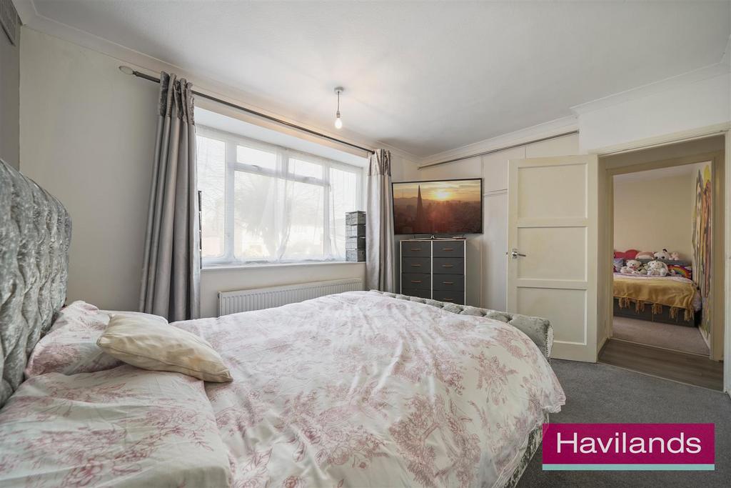 Merryhills Court-8.jpg