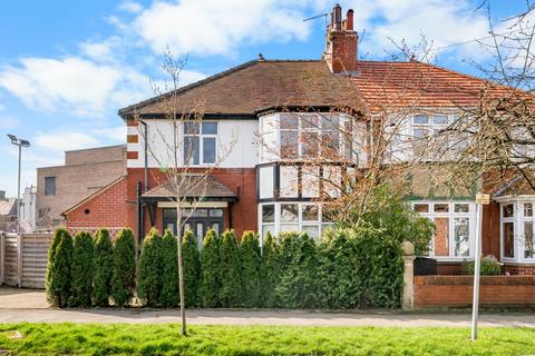 4 bedroom semi-detached house for sale, The Parade, Harrogate, North Yorkshire, HG1
