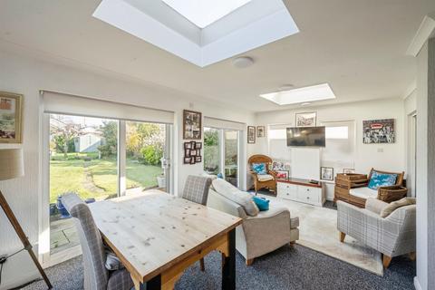 3 bedroom detached house for sale, Checkstone Avenue, Bessacarr, Doncaster