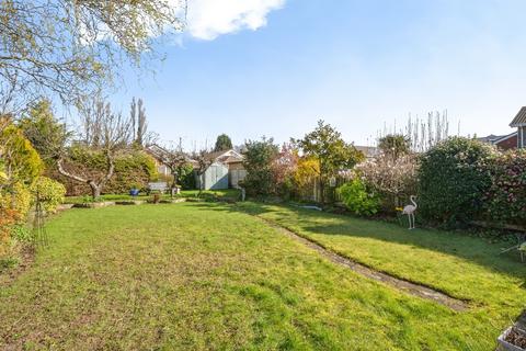 3 bedroom detached house for sale, Checkstone Avenue, Bessacarr, Doncaster