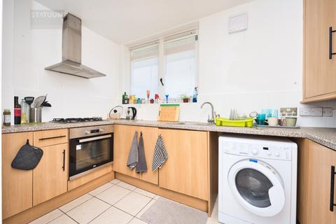 undefined, Crondall Court, St. John'S Estate, Old St, Hoxton, London, London, N1