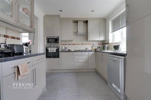 4 bedroom semi-detached house for sale, Northolt, UB5
