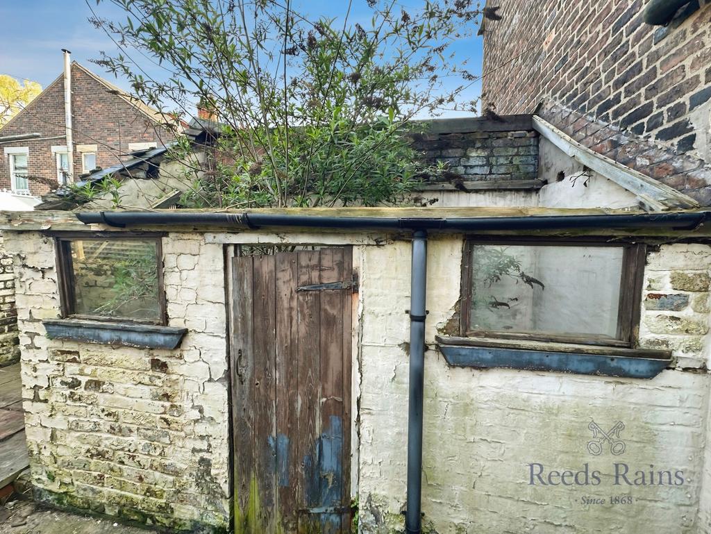 Outbuilding