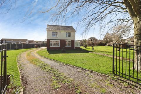 3 bedroom detached house for sale, Creswell Road, Clowne, Chesterfield