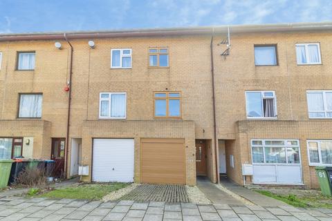 undefined, Towan Avenue, Fishermead, Milton Keynes, Buckinghamshire, MK6