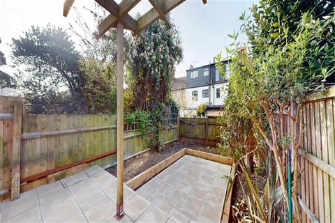 undefined, Richmond Road, Waltham Forest, London, E11