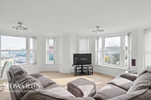 3 bedroom apartment to rent, Kirkley Cliff Road, LOWESTOFT