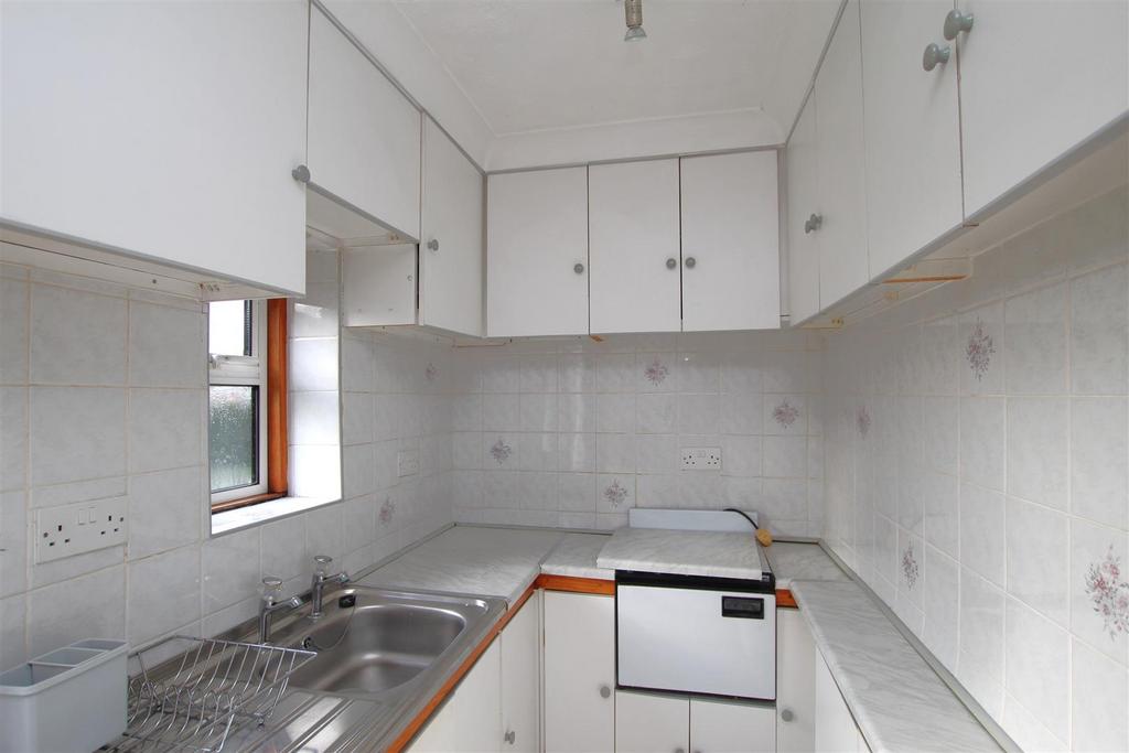 Kitchenette.JPG